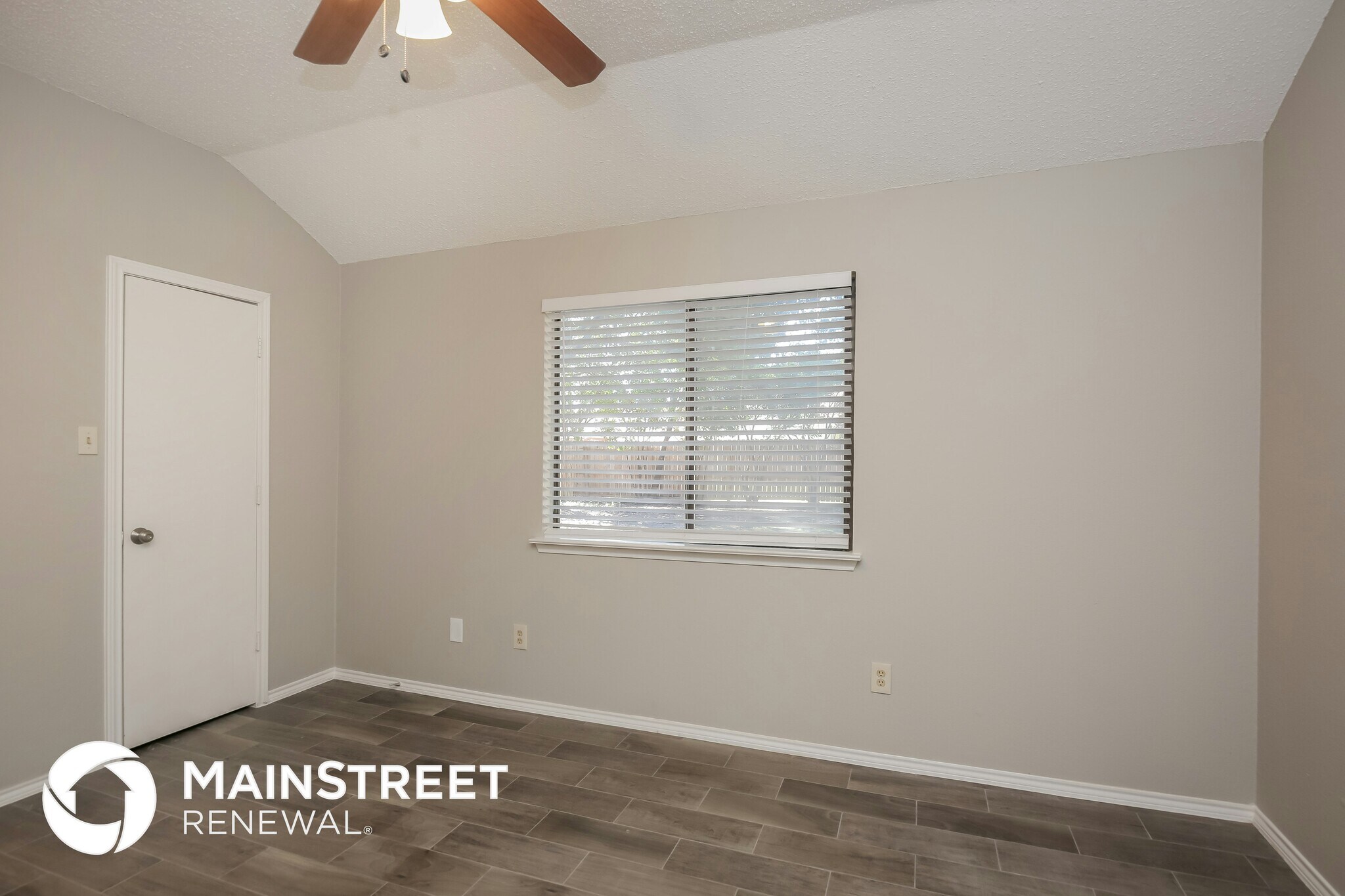 Building Photo - 316 Kalmia Dr