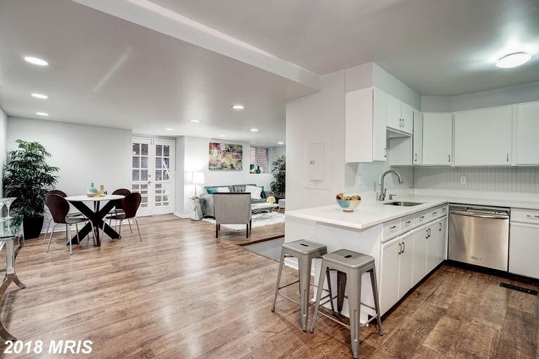 Building Photo - 629 Constitution Ave NE