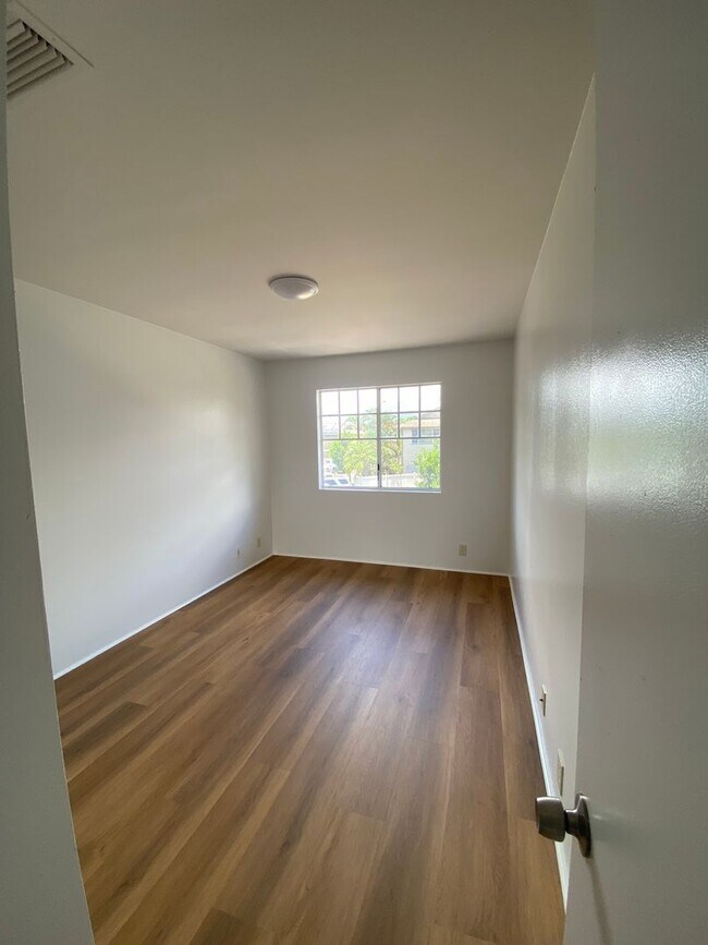 Building Photo - 91-318 Makalea Street #42