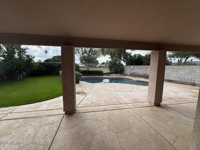 Building Photo - 6079 W Irma Ln