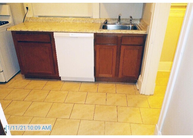 Building Photo - Jefferson 3227