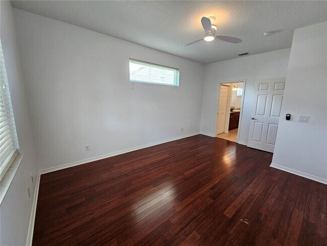 Building Photo - 5220 Echo Ln