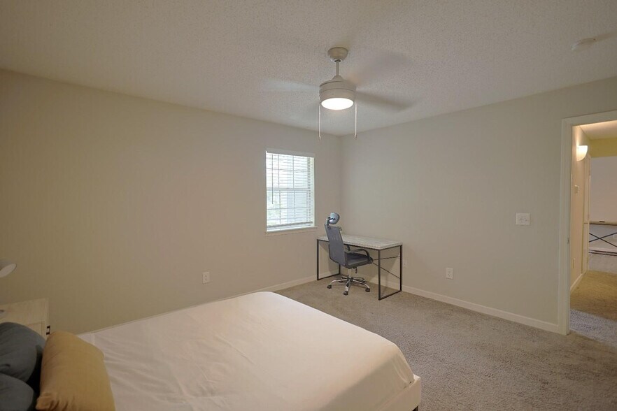 Building Photo - 50 Northtown Dr