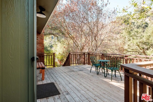 Building Photo - 800 N Topanga Canyon Blvd