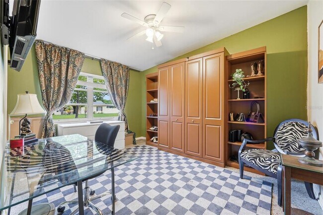 Building Photo - 712 Malone Dr