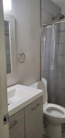 Building Photo - 3822 Conrad Ave