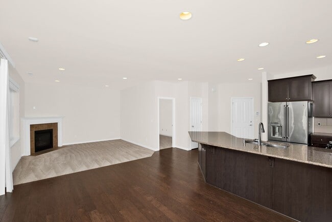 Building Photo - 4 Bedroom Lynnwood - Gorgeous Home