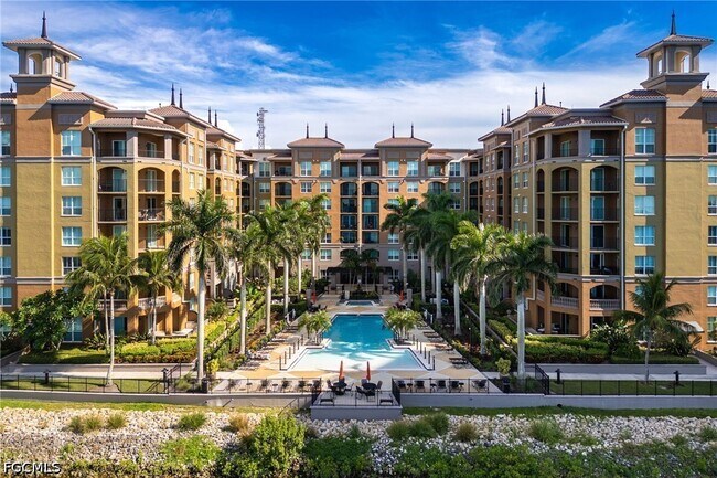 Building Photo - 2825 Palm Beach Blvd