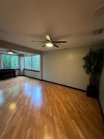 Building Photo - 1800 The Greens Way