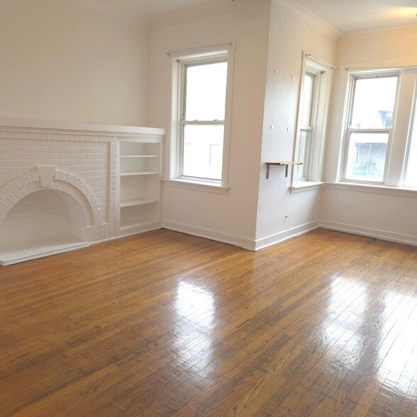 Building Photo - 1248 N Spaulding Ave