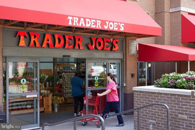 Building Photo - 1124 25th St NW