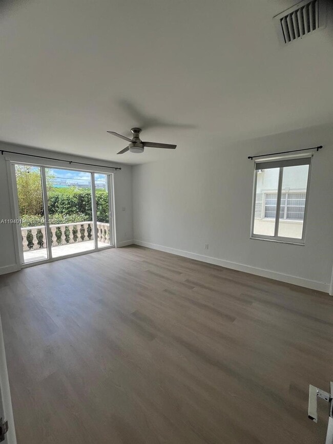 Building Photo - 3921 Meridian Ave