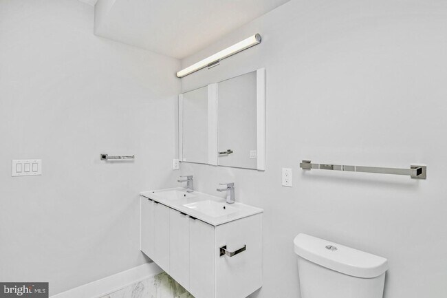 Building Photo - Brand New Luxury Apartments