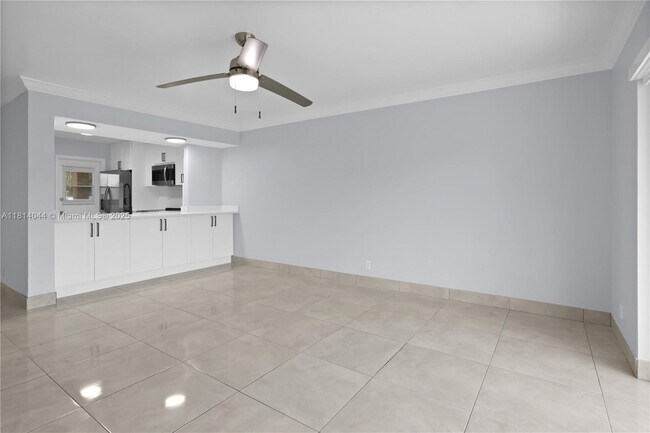 Building Photo - 4100 N 58th Ave