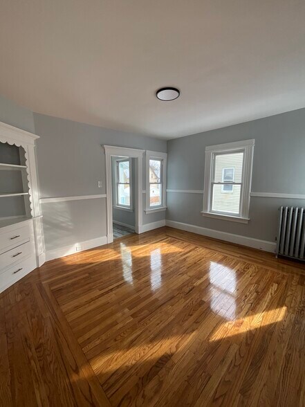 Building Photo - 25 Malden St