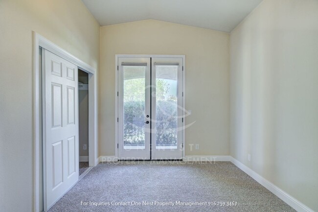 Building Photo - Fantastic Floorplan, great location in Woodland 4+ bedroom, 2 bthm available ASAP