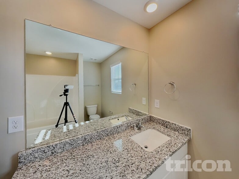 Building Photo - 1507 Ashgrove Pl