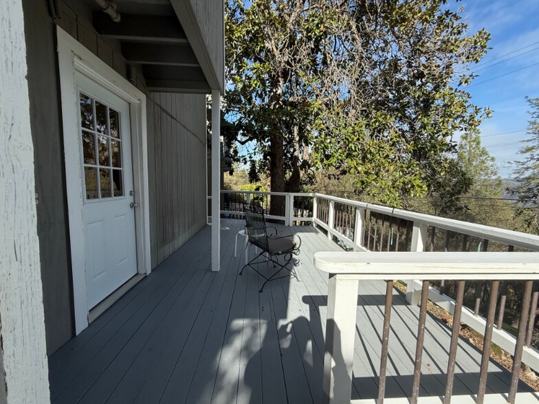 Building Photo - 190 Lubeck Rd