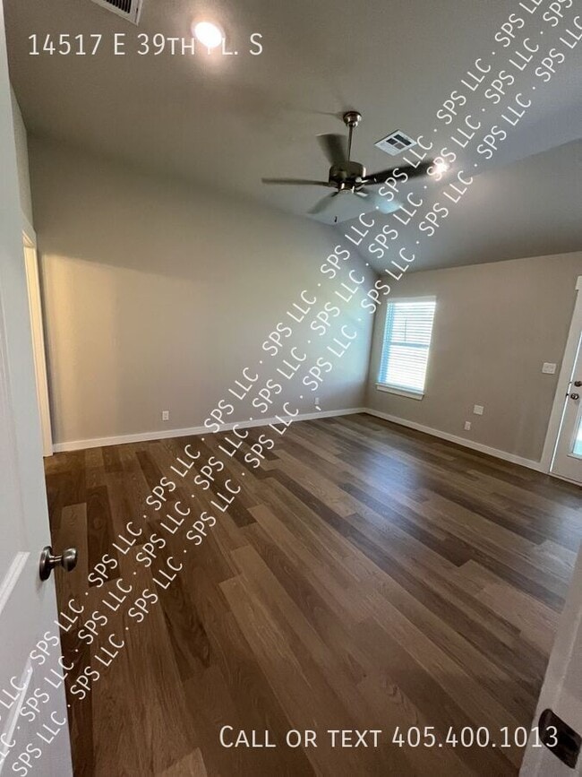 Building Photo - 14517 E 39th Pl S