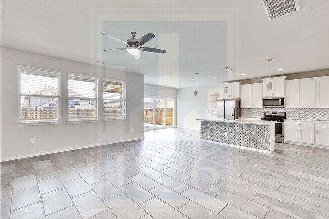 Building Photo - 7604 Vidrine St