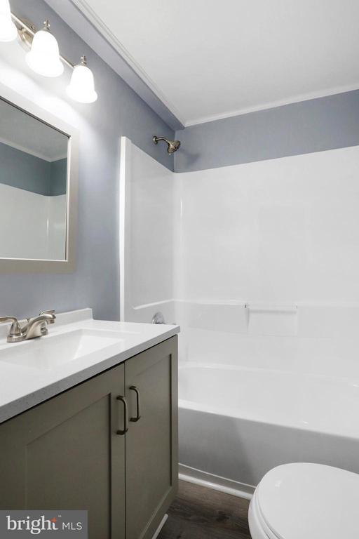 Building Photo - 205 S Princess St