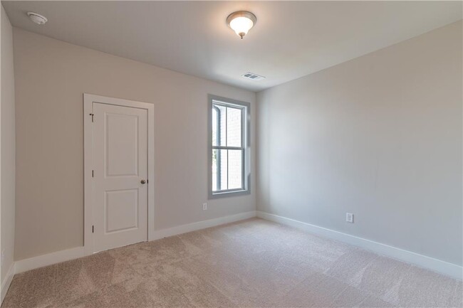 Building Photo - 1239 Waterfall Ct