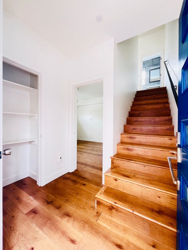 Building Photo - 1718 Miramar St