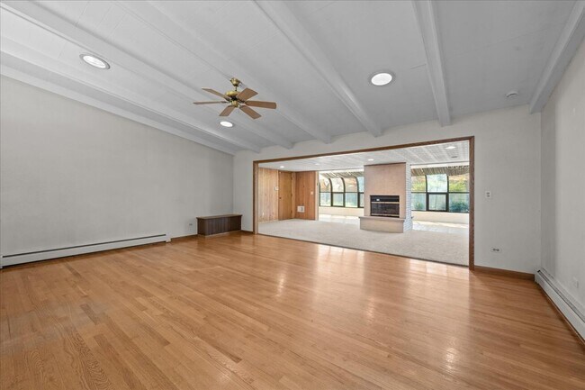 Building Photo - 662 Garfield Ave