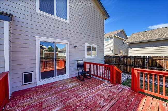 Building Photo - $2,540.95, 4 bed, 3.5 bath Home in Co Springs with Fenced in Yard and Finished Basement!