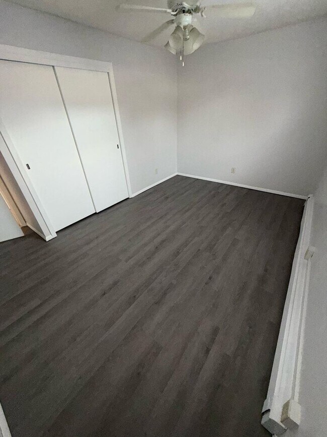 Building Photo - 321Riley