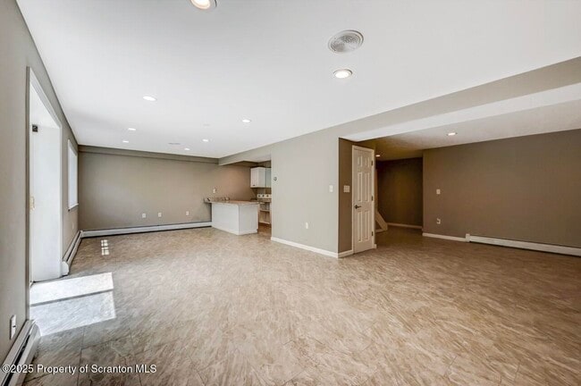 Building Photo - 27 Emerson Dr