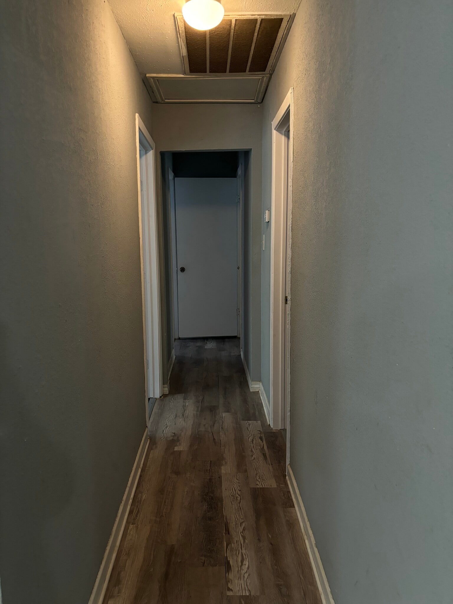 Hallway - 102 Hilltop Dr