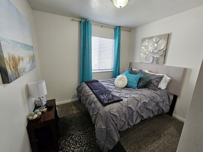 3rd Bedroom - 426 W 600 S