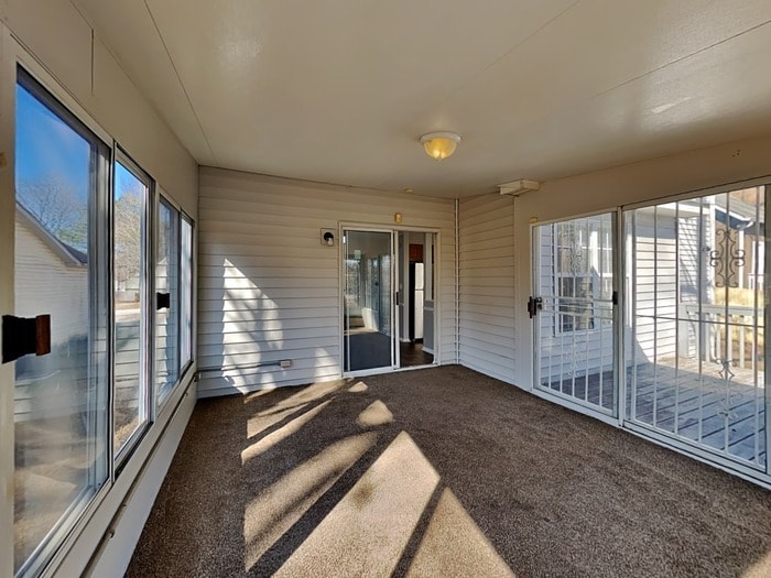 Building Photo - 2446 Kentwell Ln