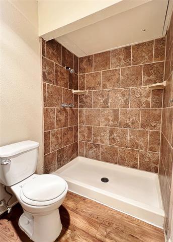 Building Photo - 7132 Nutmeg Ln