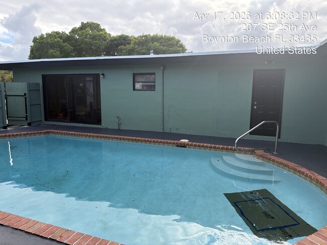 Building Photo - 207 Boynton Property