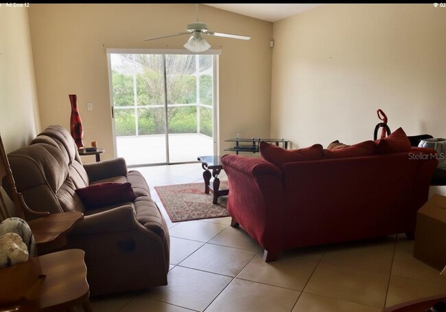 Building Photo - 2127 Rj Cir