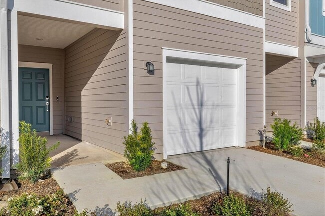 Building Photo - 3613 SE 37th Ct