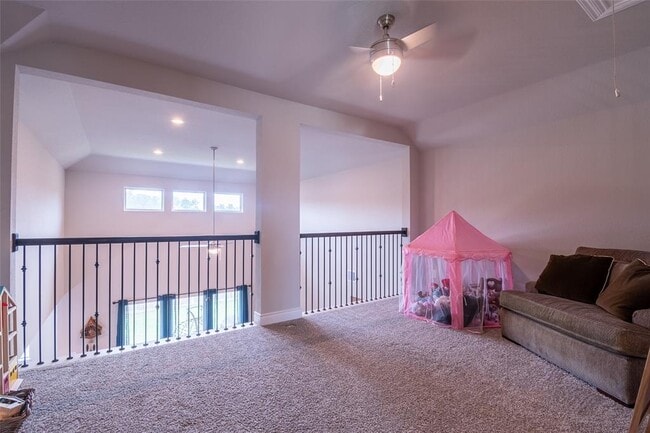 Building Photo - 31219 Gullwing Manor Dr