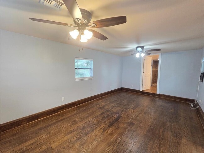 Building Photo - 3400 State Hwy 71