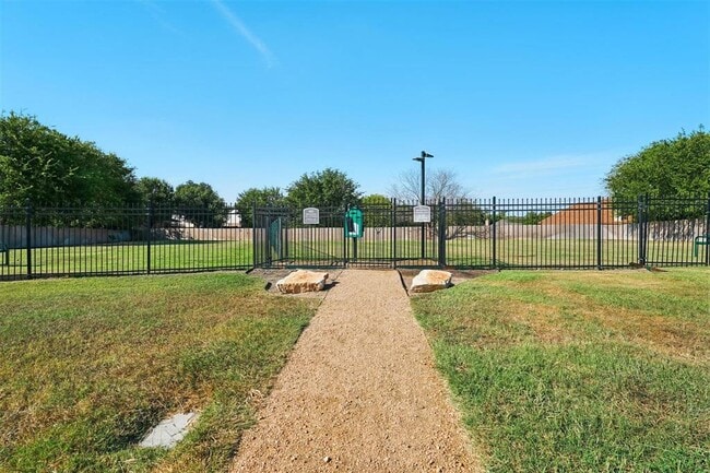 Building Photo - 1505 Tea Leaf Dr