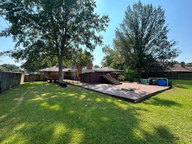 Building Photo - SPACIOUS HOME IN OF NORTH BOSSIER