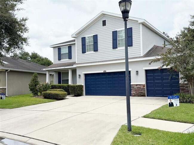 Building Photo - 12236 Fairlawn Dr