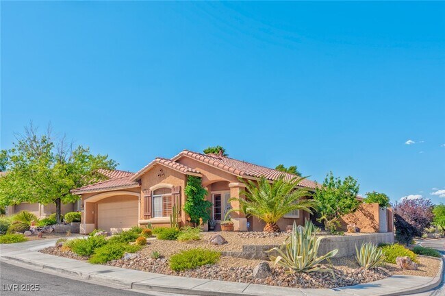 Building Photo - 10600 Royal Willow Pl