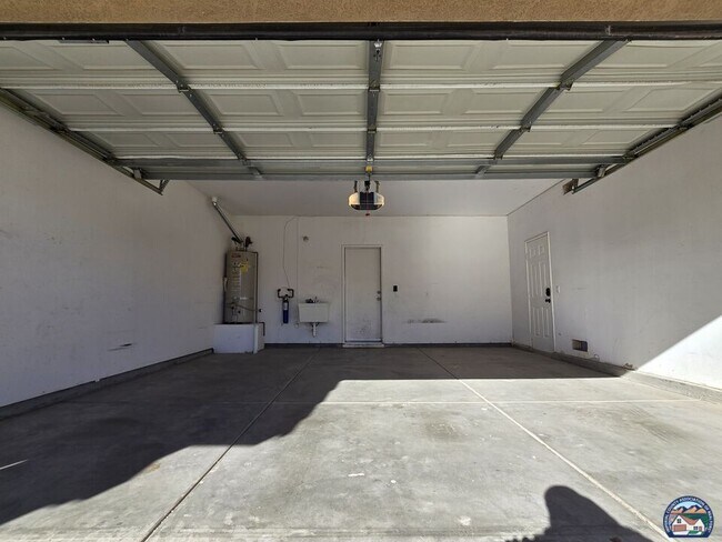 Building Photo - 1874 Farmer Dr