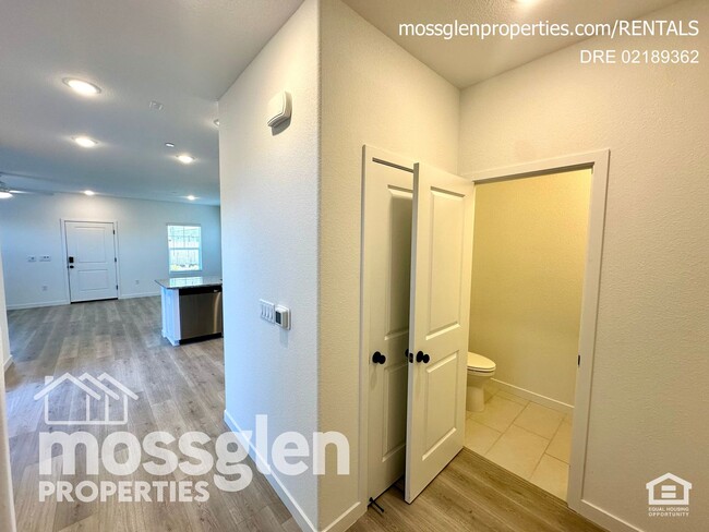 Building Photo - Welcome to Paseo at the Ranch!
