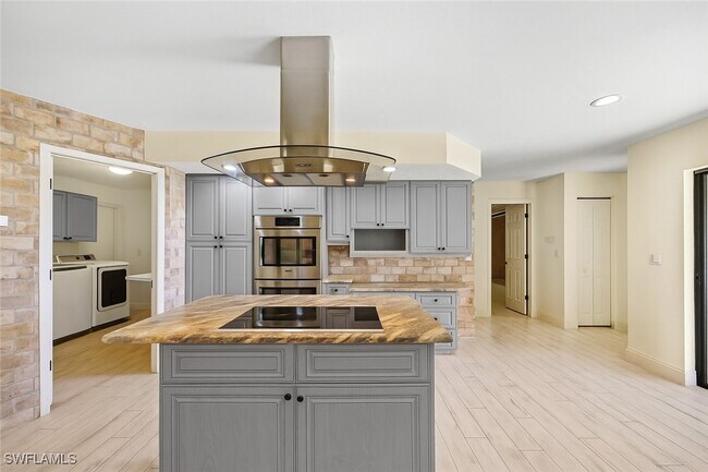 Building Photo - 9782 Campbell Cir