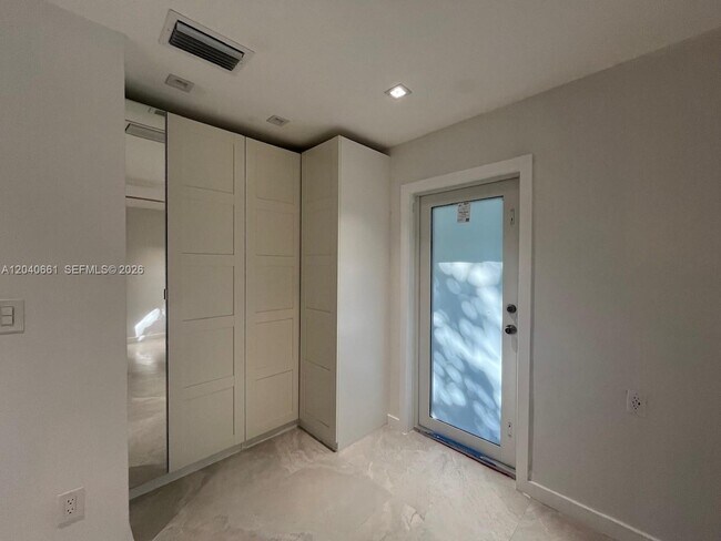 Building Photo - 16805 SW 109th Ct