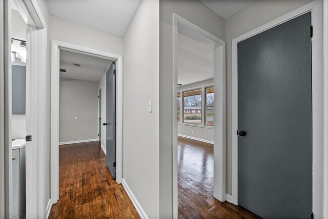 Building Photo - Remodeled 4 bedroom 2 bath home for rent!