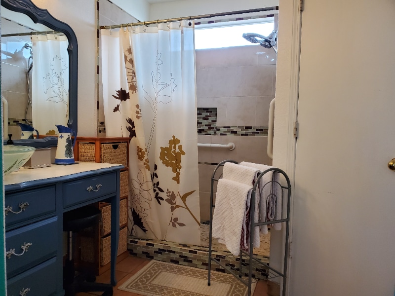 Building Photo - 332 Vista Del Angel SW